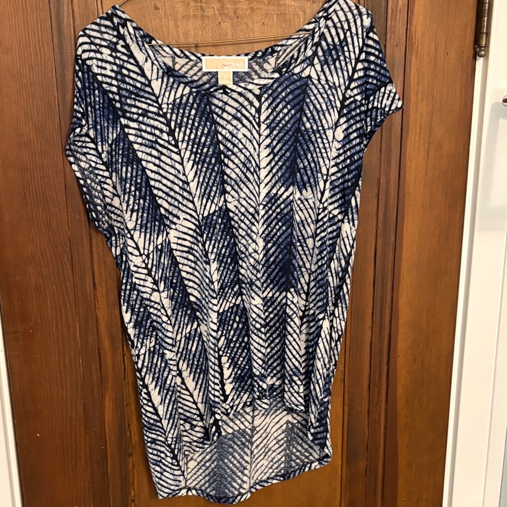 Navy and White Patterned Women's Top